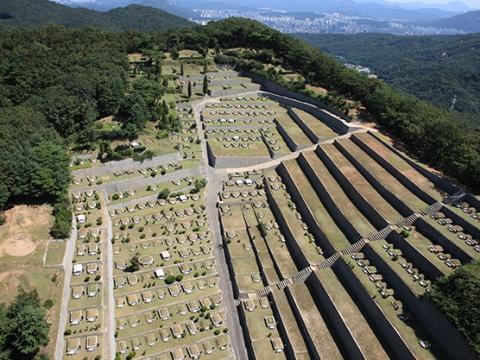 (재)운경공원묘원