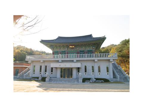 용학사 봉안당