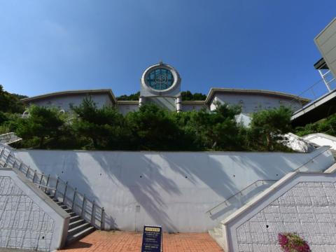 오향중흥교회 봉안당