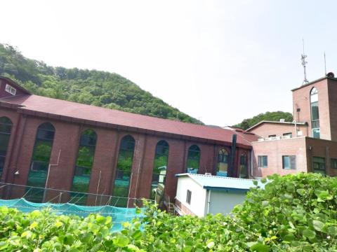 설악그리쉼추모관